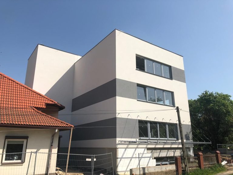 Realizacja PRO-INVEST - montaz okien, drzwi i fasad aluminiowych nr 4
